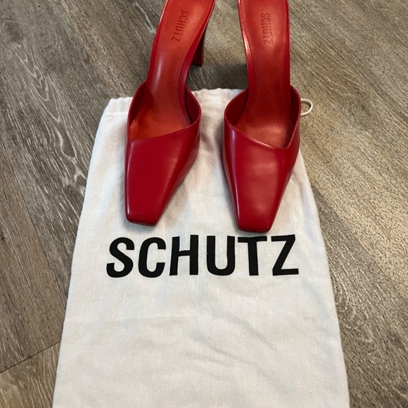 Schultz Rosie Pump - Picture 2 of 3